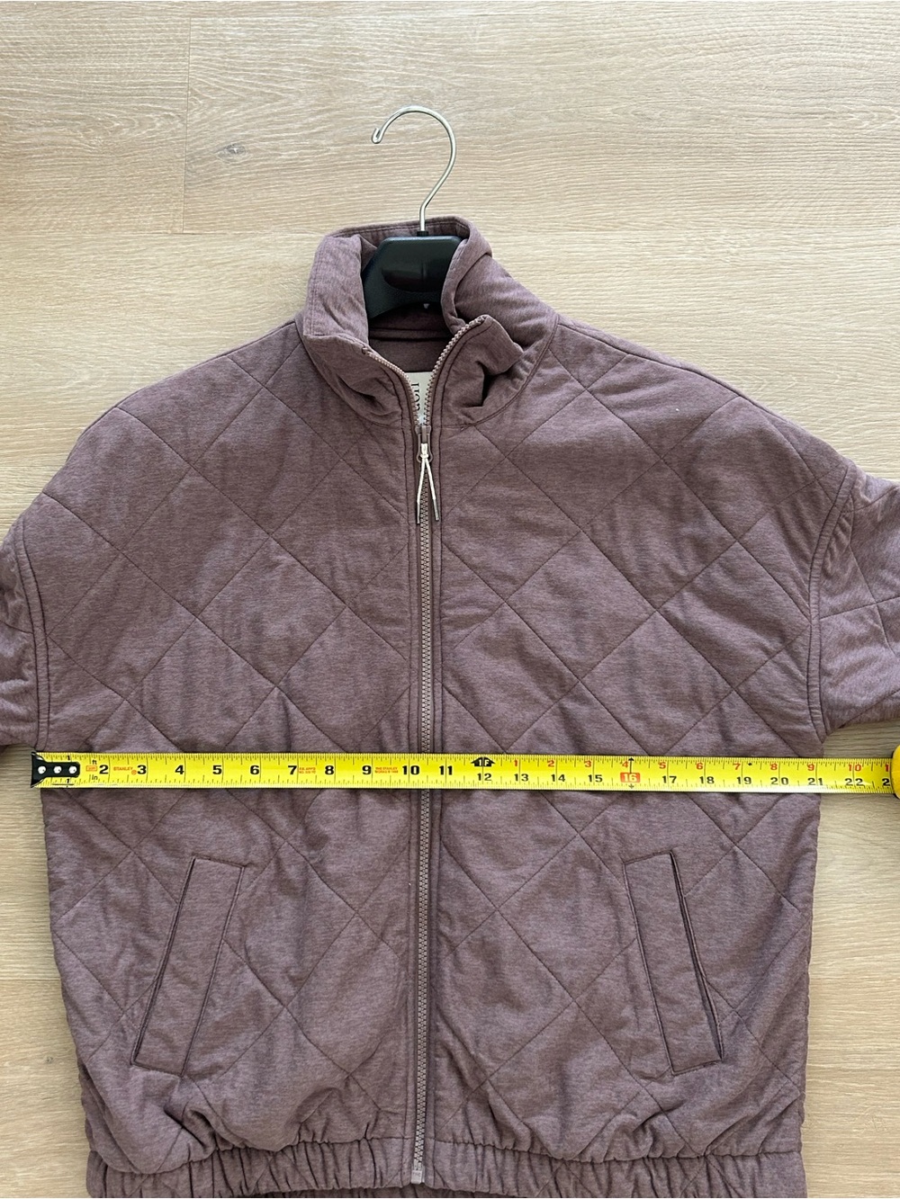 Vuori Halo Insulated Quilted Jacket Hazel Heather Small - Picture 8 of 12